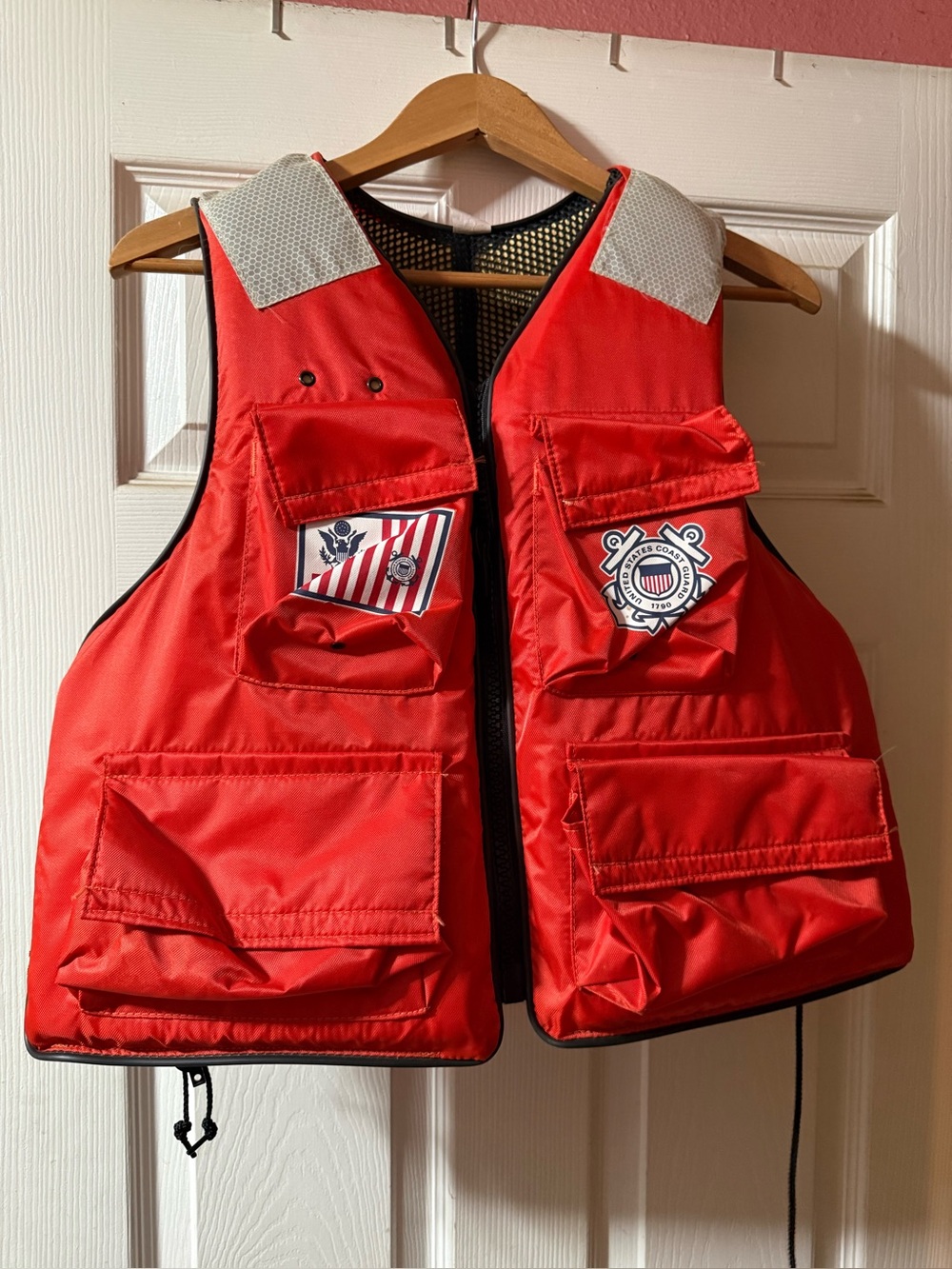 Could be part of a Halloween costume.
   Stearns I422 First Mate Life Vest